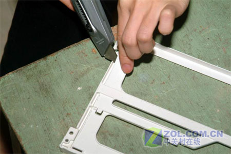 看过别笑 千元自制投影机到底啥模样 看过别笑 千元自制投影机到底啥模样